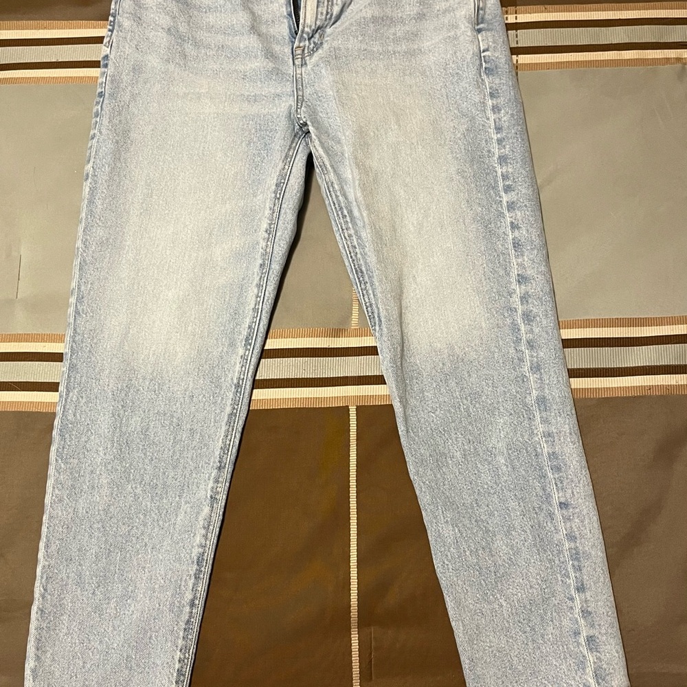 American Eagle Outfitters Light Blue Straight Leg Jeans